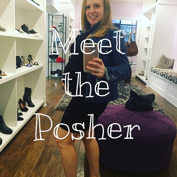 🌸Meet your Posher🌸 - Picture 4 of 5